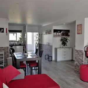 Albufeirasun, Arrive As A Guest Leave As A Friend. Apartment Albufeira