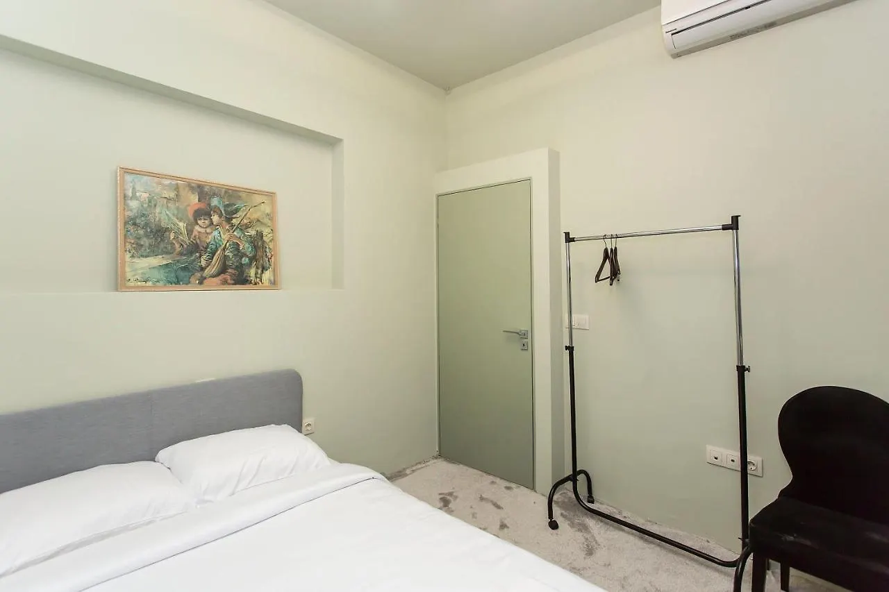 Elegant 2Bdr Apartment With A Balcony Szófia 0*,