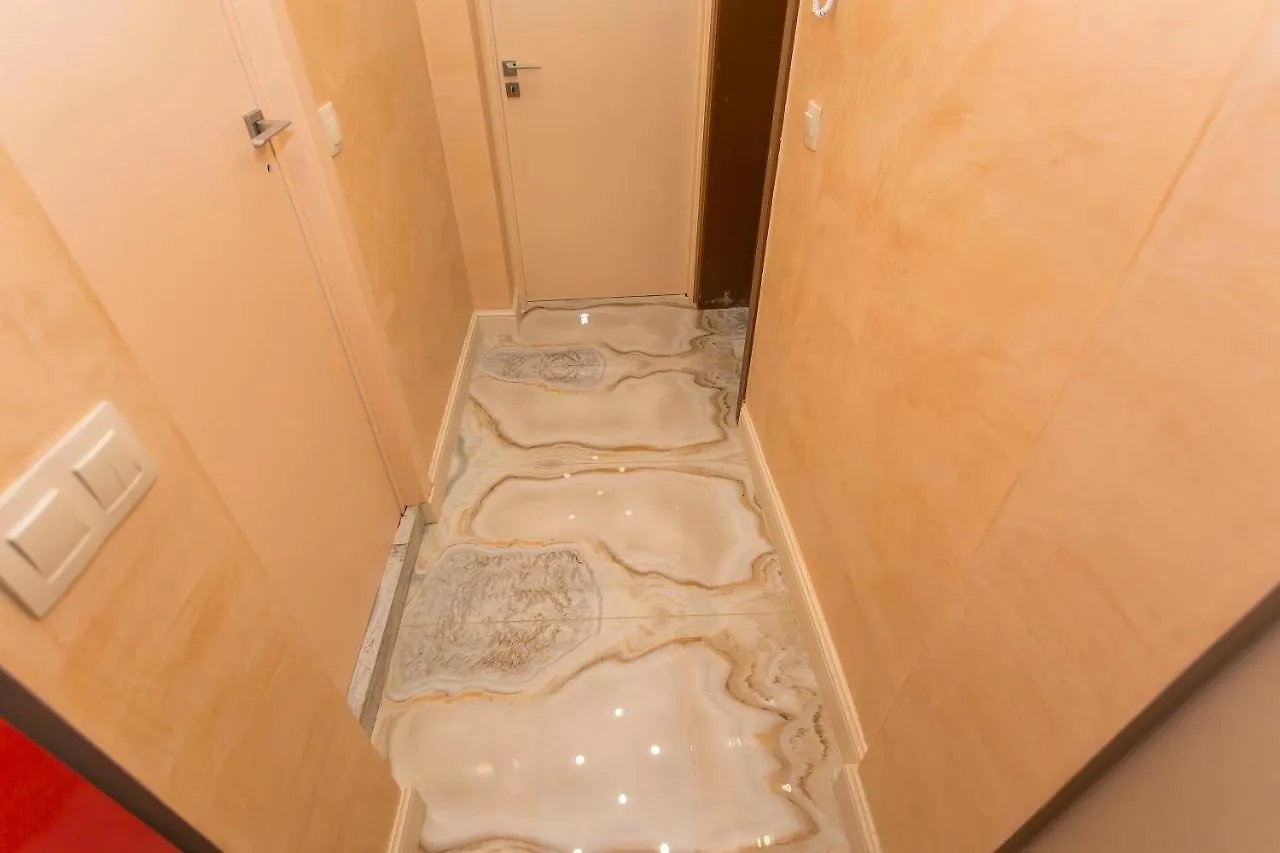 Elegant 2Bdr Apartment With A Balcony Szófia